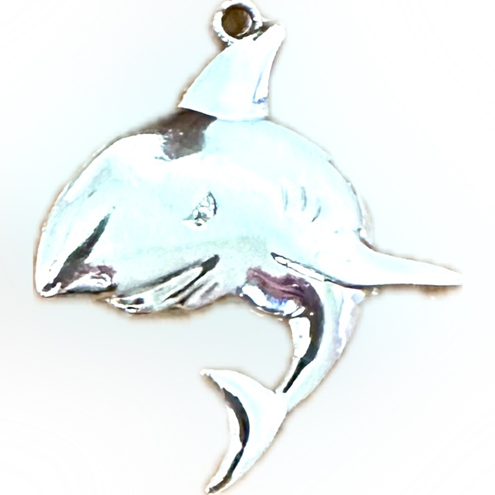 NIZA KIN SHARK PENDANT STAINLESS STEEL 1.5”x 1.5” AQUATIC OCEAN SEA JAWS FISH